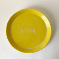 Lion Witch Wardrobe Plates